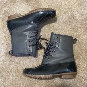 Duck boots black and dark gray